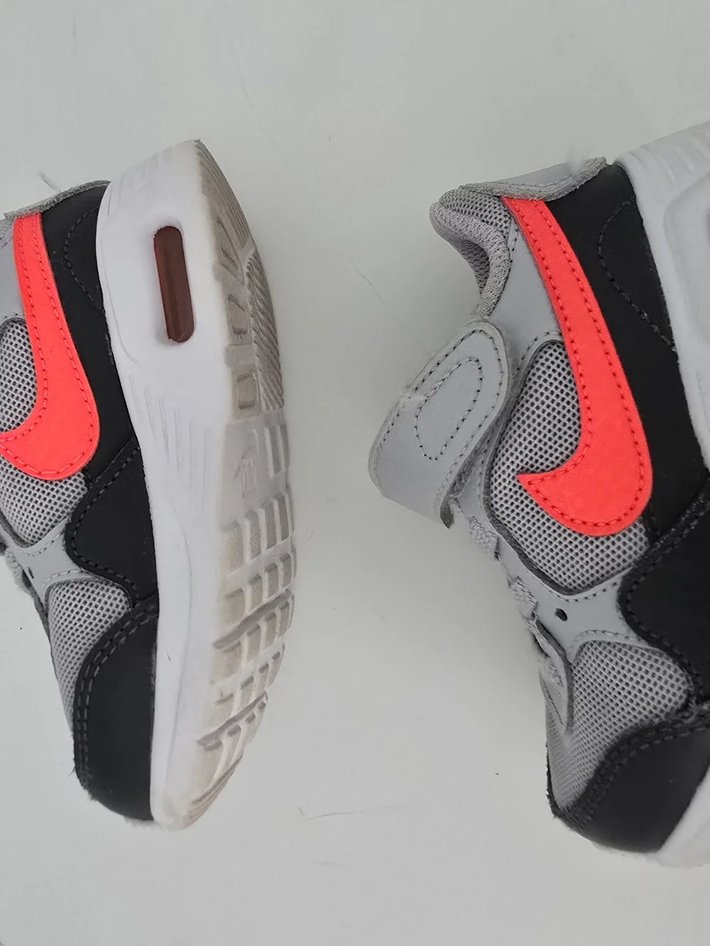 Nike Air Toddler Gray and Neon Red Orange Hook-and-Loop Sneakers Boys Size 6